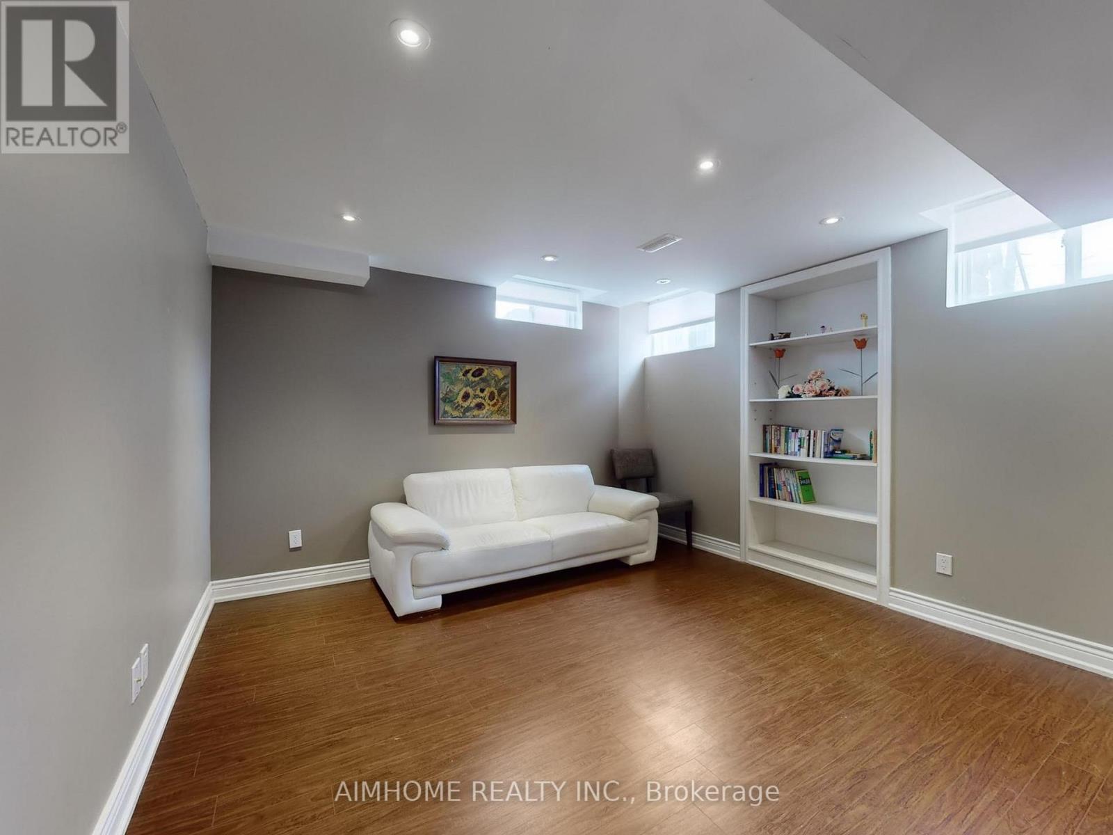 68 Wheelwright Drive, Richmond Hill, Ontario  L4E 5A1 - Photo 39 - N12560438