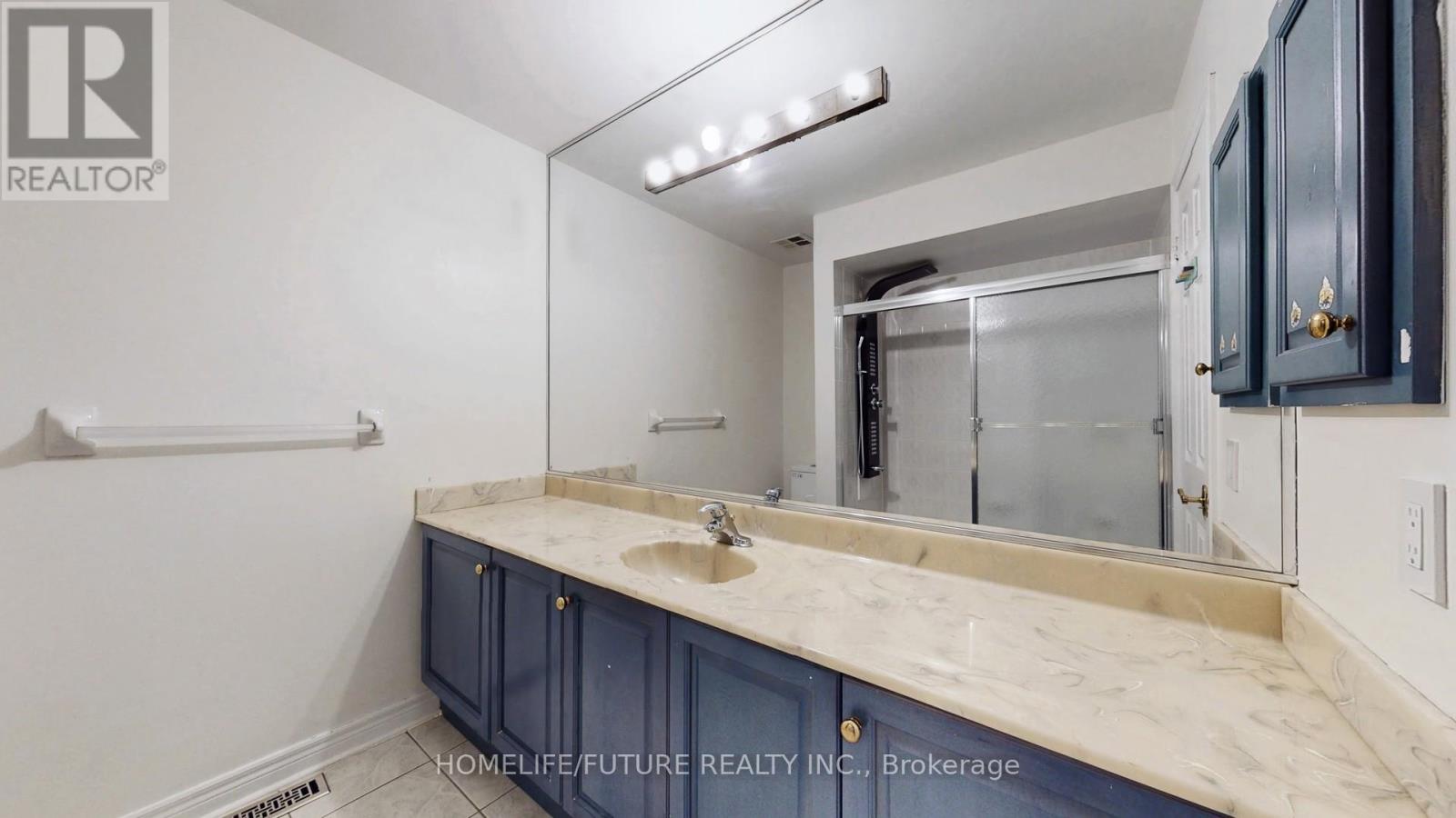 Main & 2nd Flr - 75 Silver Rose Crescent, Markham, Ontario  L6C 1W6 - Photo 31 - N12560476