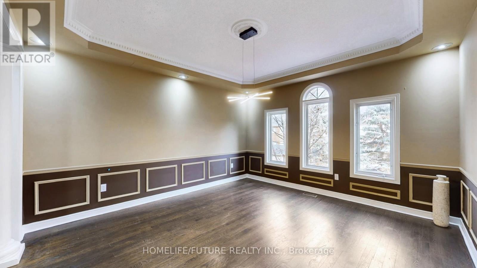 Main & 2nd Flr - 75 Silver Rose Crescent, Markham, Ontario  L6C 1W6 - Photo 5 - N12560476