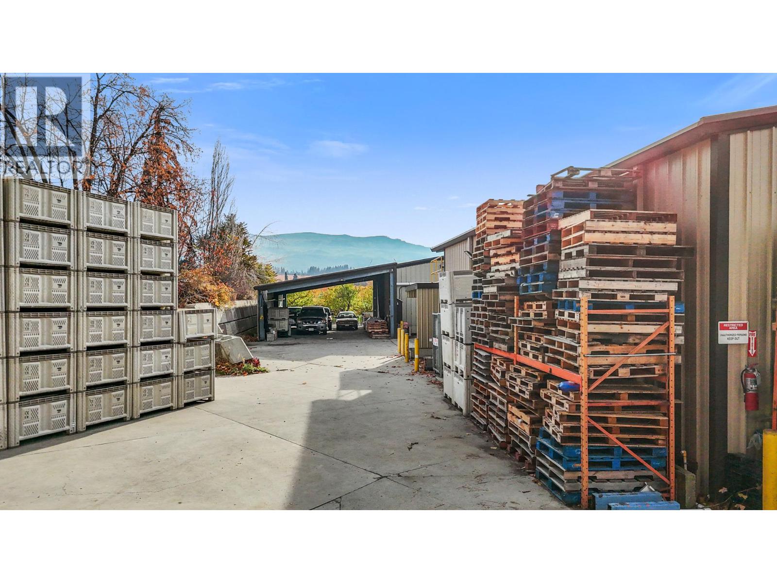 3700 Pooley Road Kelowna Photo 13 3700 Pooley Road Kelowna Photo 13