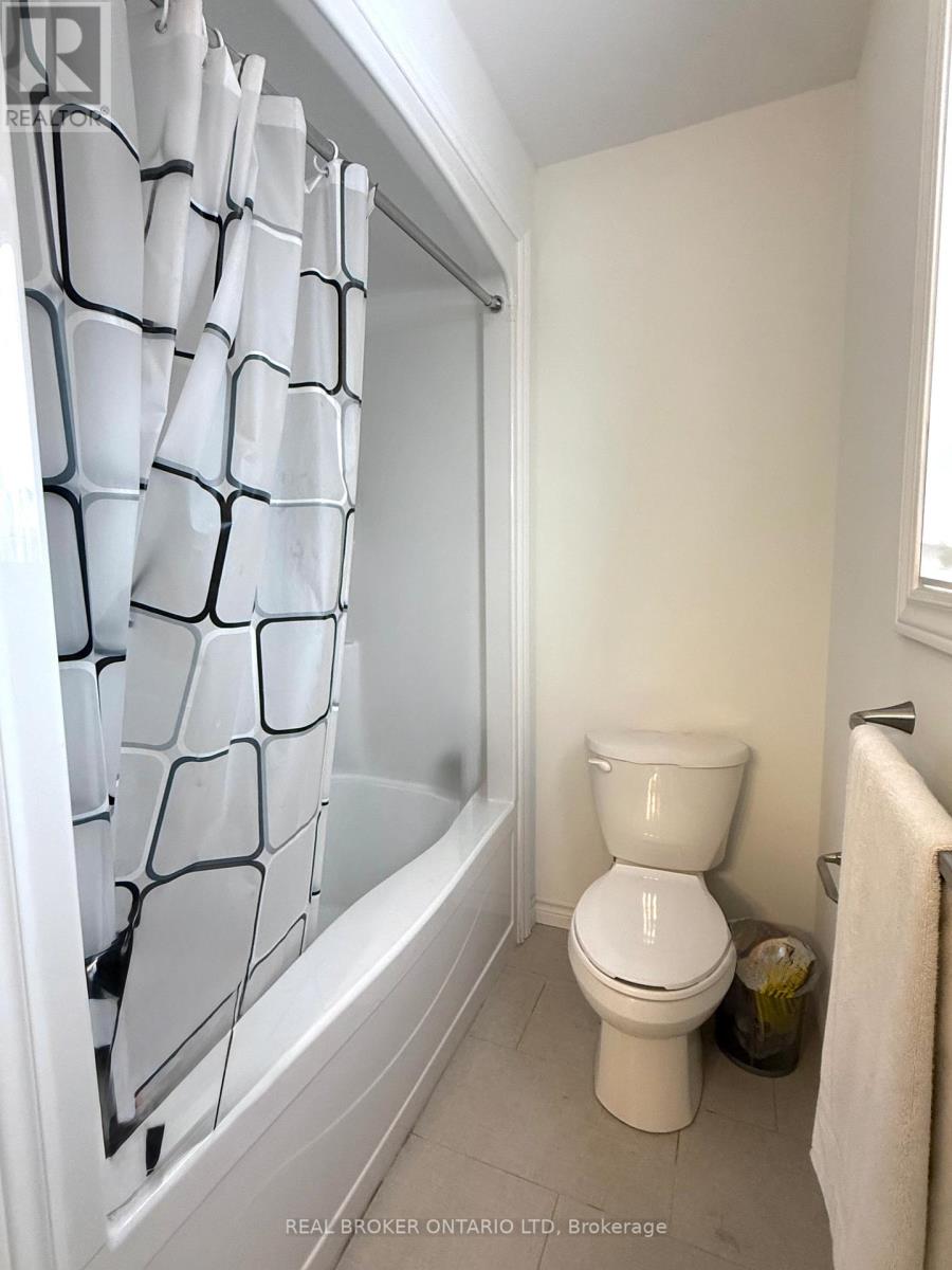 1764 Finley Crescent, London North, Ontario  N6G 0B4 - Photo 12 - X12560552