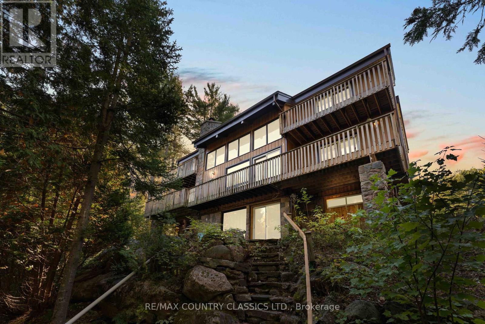 13 LORBETSKIE ROAD, Madawaska Valley, Ontario