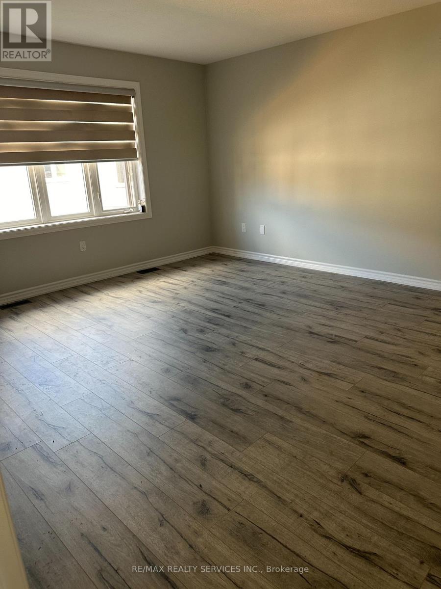 5 Hines Street, Brampton, Ontario  L7A 0G7 - Photo 11 - W12560304