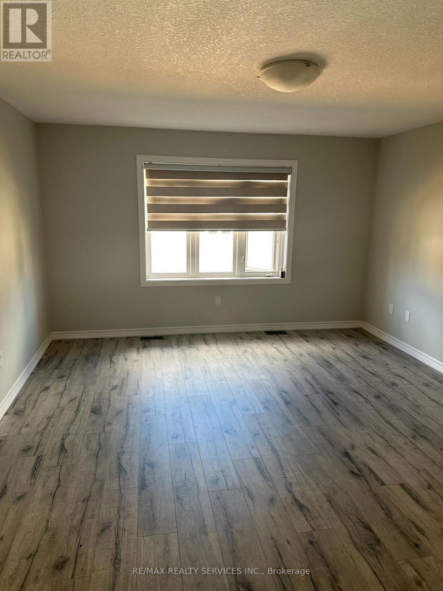 5 Hines Street, Brampton, Ontario  L7A 0G7 - Photo 12 - W12560304