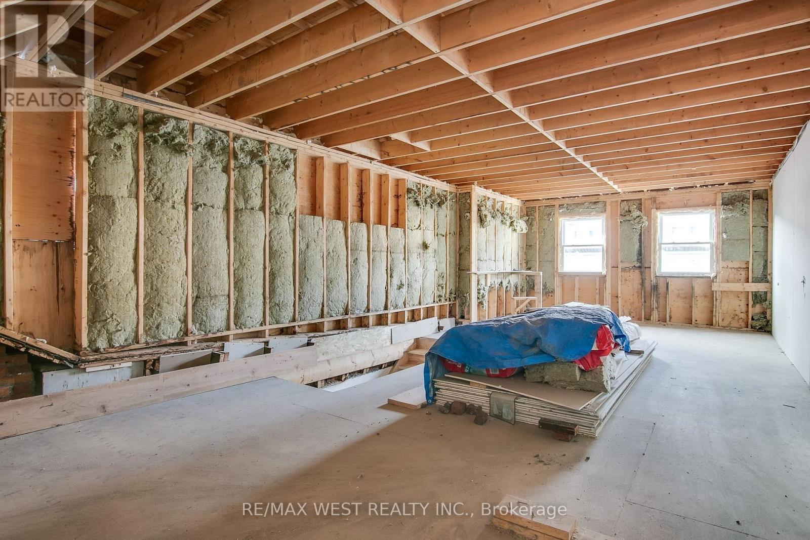 696 St Clarens Avenue, Toronto, Ontario  M6H 3X1 - Photo 10 - W12560324