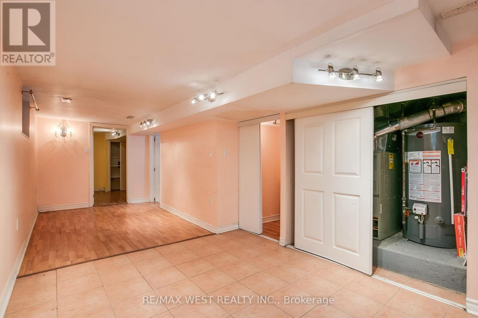 696 St Clarens Avenue, Toronto, Ontario  M6H 3X1 - Photo 12 - W12560324