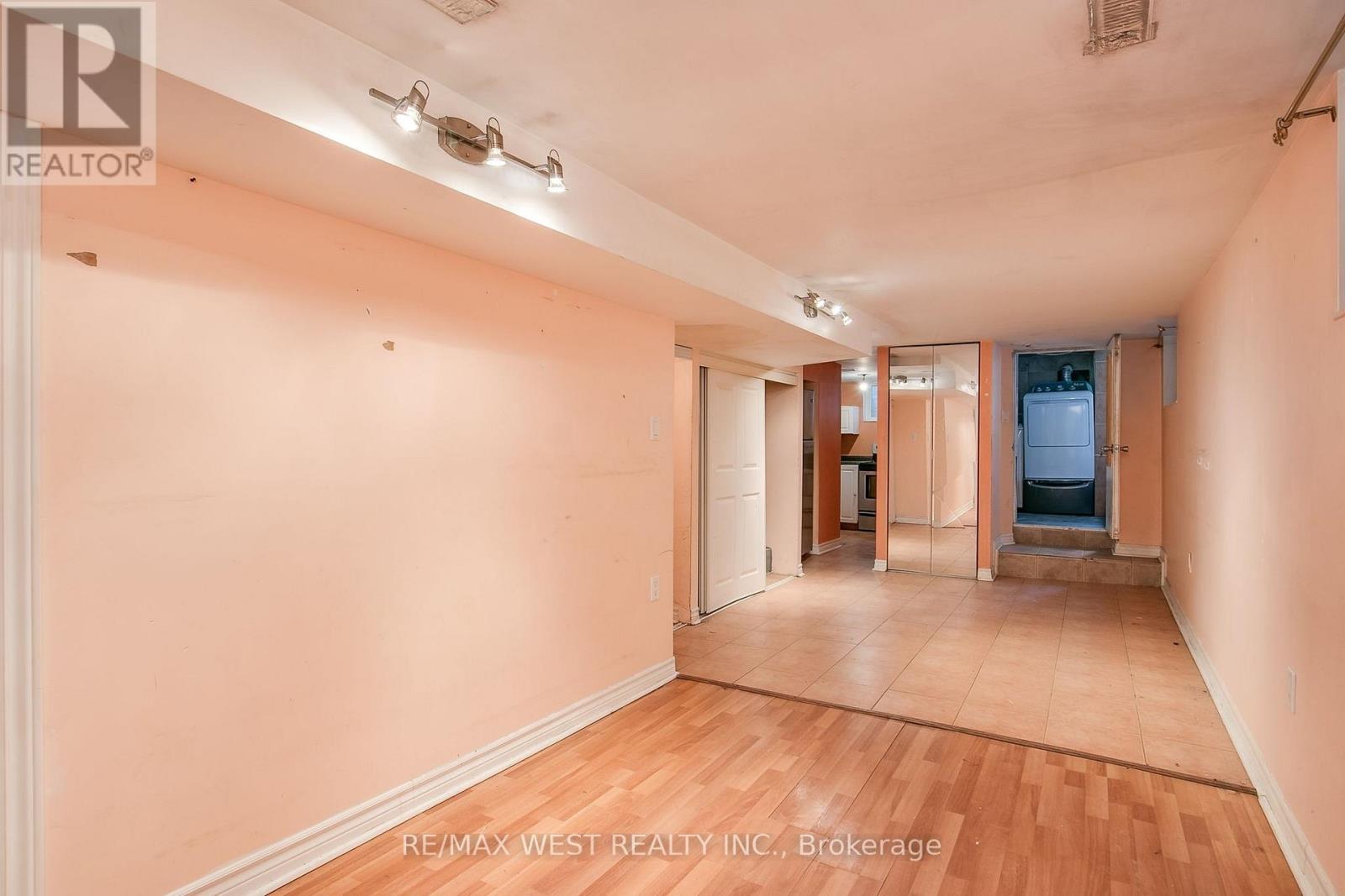 696 St Clarens Avenue, Toronto, Ontario  M6H 3X1 - Photo 13 - W12560324