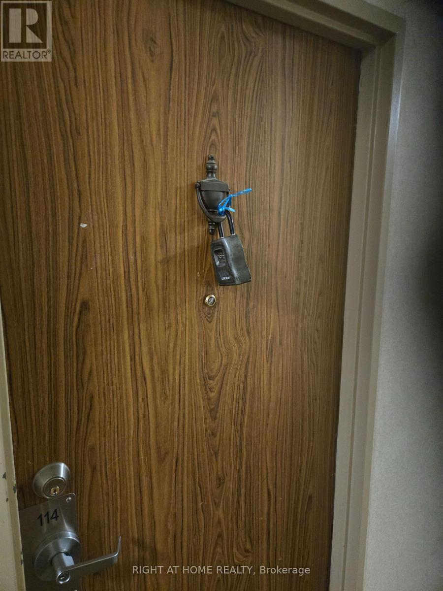 114 - 50 Mississauga Valley Boulevard, Mississauga, Ontario  L5A 3S2 - Photo 10 - W12560330