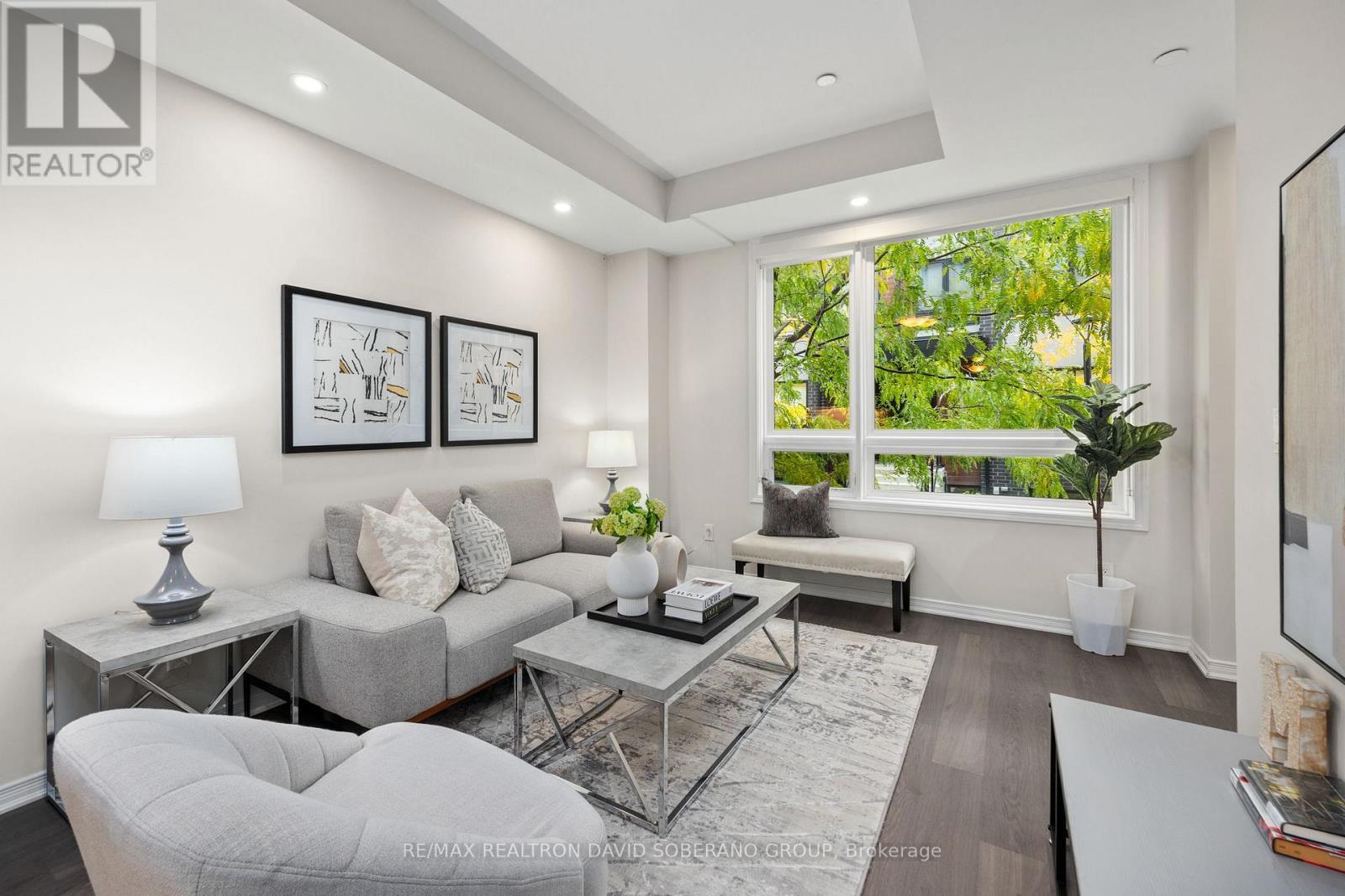 202 - 1120 Briar Hill Avenue, Toronto, Ontario  M6B 0A9 - Photo 4 - W12560352