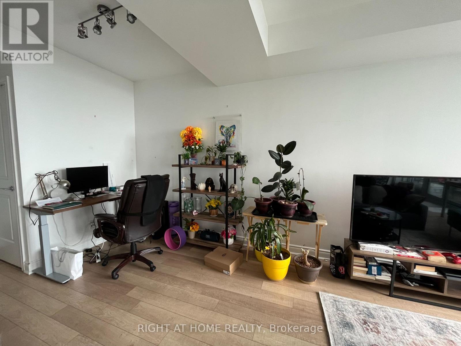 2304 - 80 Marine Parade Drive, Toronto, Ontario  M8V 0A3 - Photo 5 - W12560358