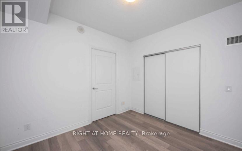 2304 - 80 Marine Parade Drive, Toronto, Ontario  M8V 0A3 - Photo 9 - W12560358