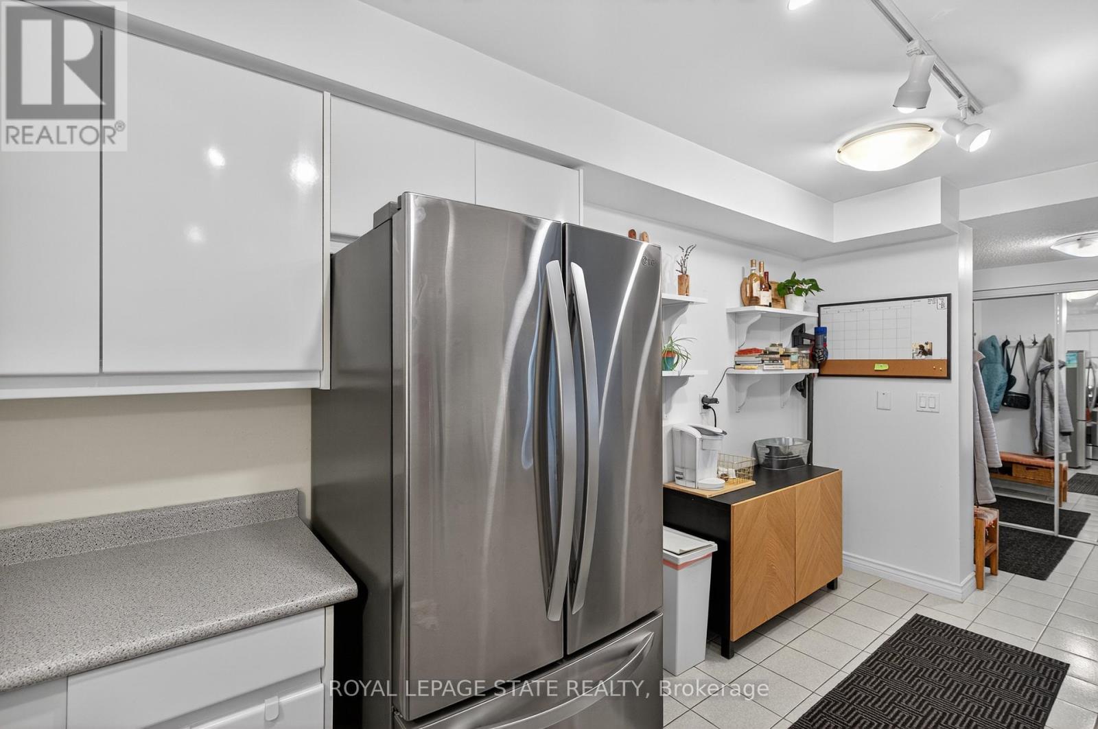 811 - 1276 Maple Crossing Boulevard, Burlington, Ontario  L7S 2J9 - Photo 13 - W12560362