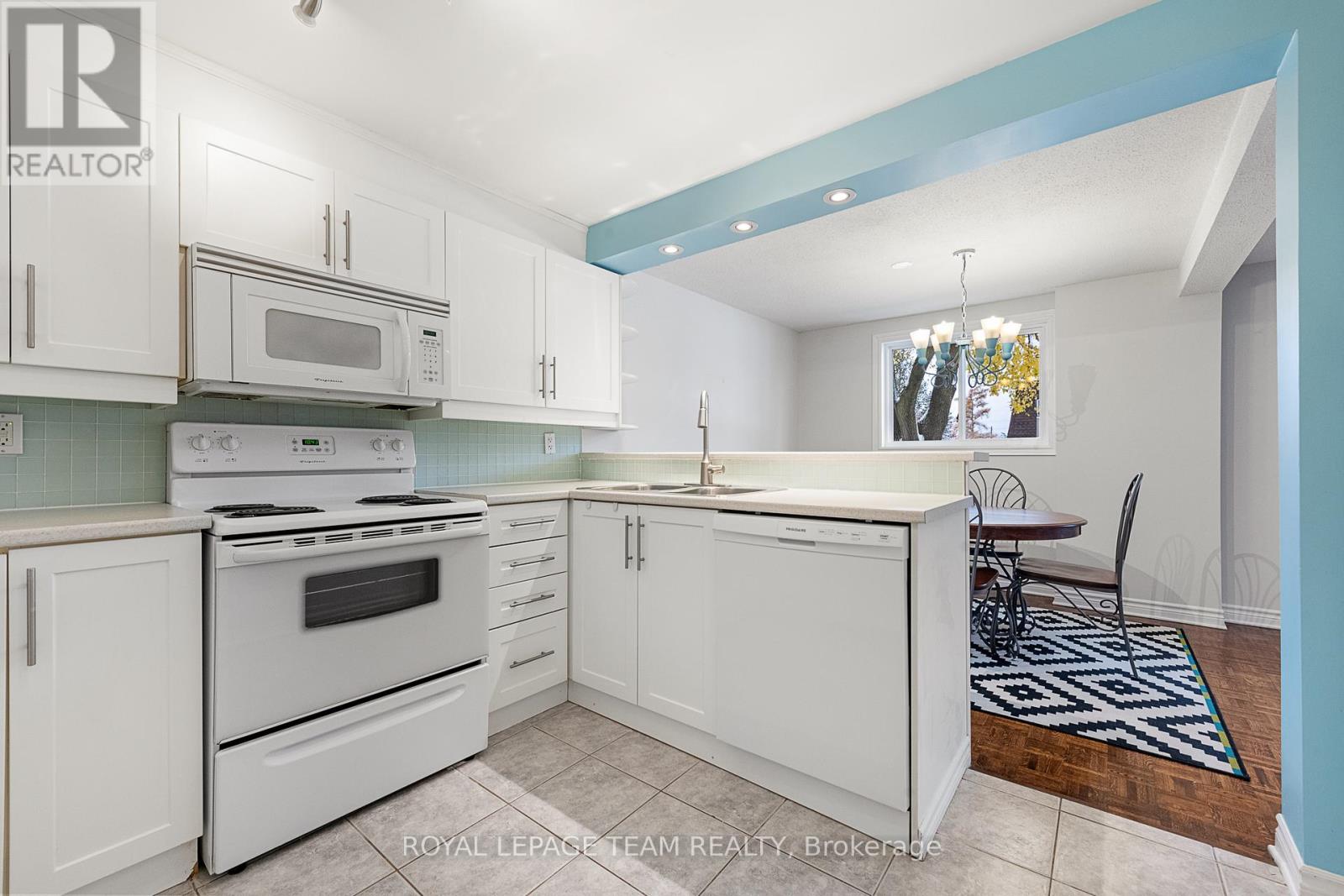 54 - 227 Ridgepark Private, Ottawa, Ontario K2G 1H1 - Photo 16 - X12560494