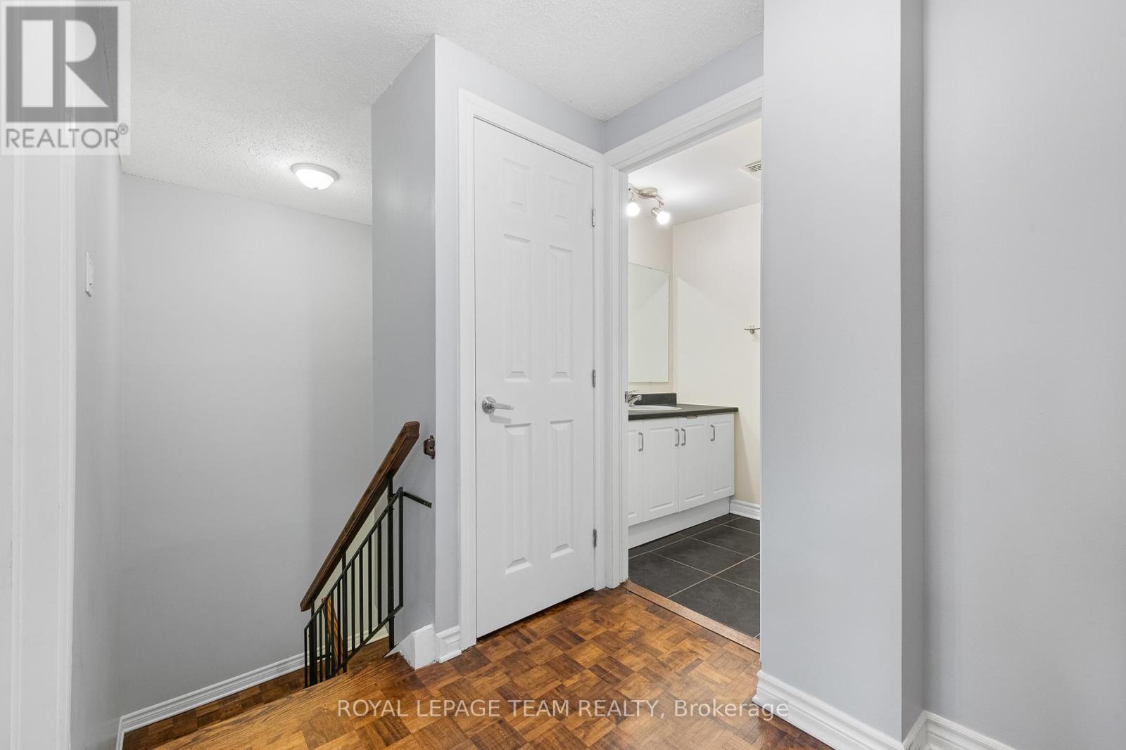 54 - 227 Ridgepark Private, Ottawa, Ontario K2G 1H1 - Photo 21 - X12560494