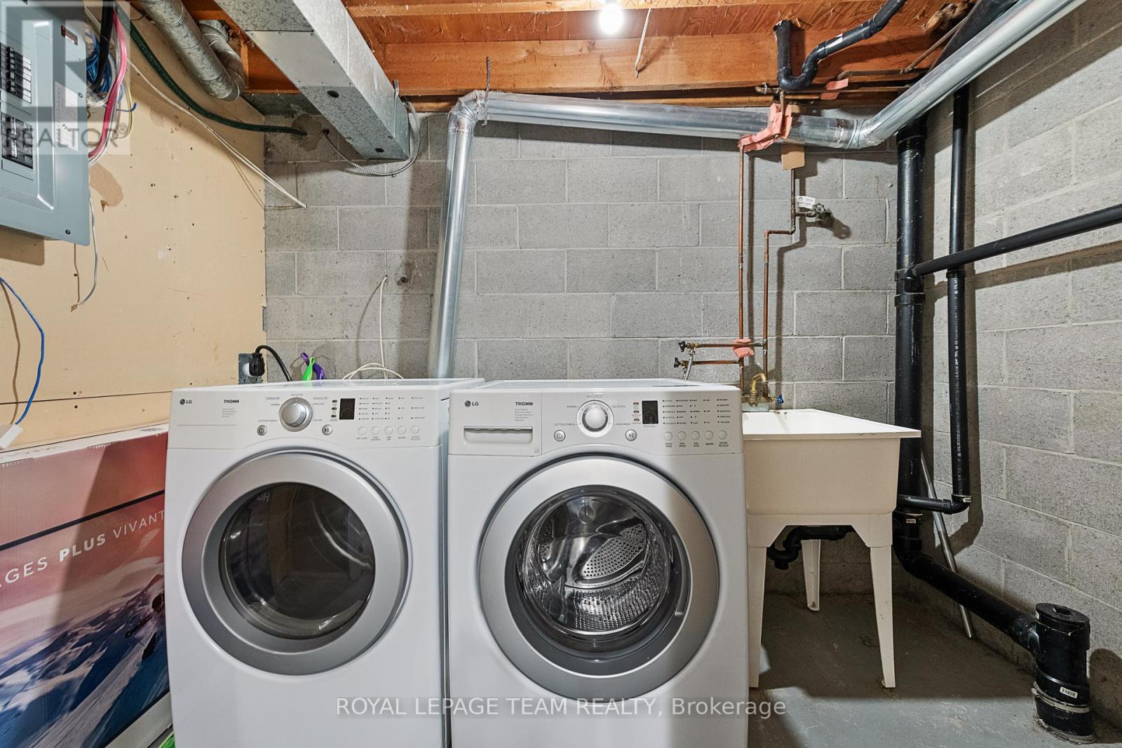 54 - 227 Ridgepark Private, Ottawa, Ontario K2G 1H1 - Photo 45 - X12560494