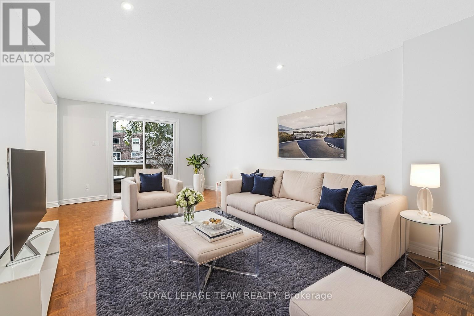 54 - 227 Ridgepark Private, Ottawa, Ontario K2G 1H1 - Photo 6 - X12560494