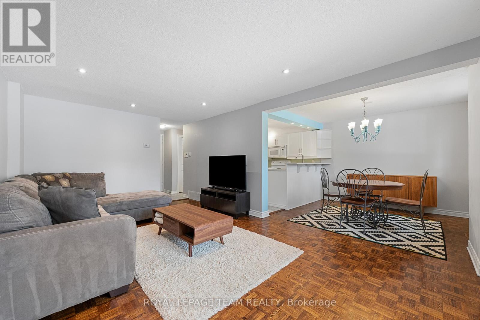 54 - 227 Ridgepark Private, Ottawa, Ontario K2G 1H1 - Photo 7 - X12560494