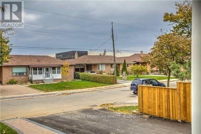 Bsmt - 23 Glen Belle Crescent, Toronto, Ontario  M6A 1S2 - Photo 2 - W12560366
