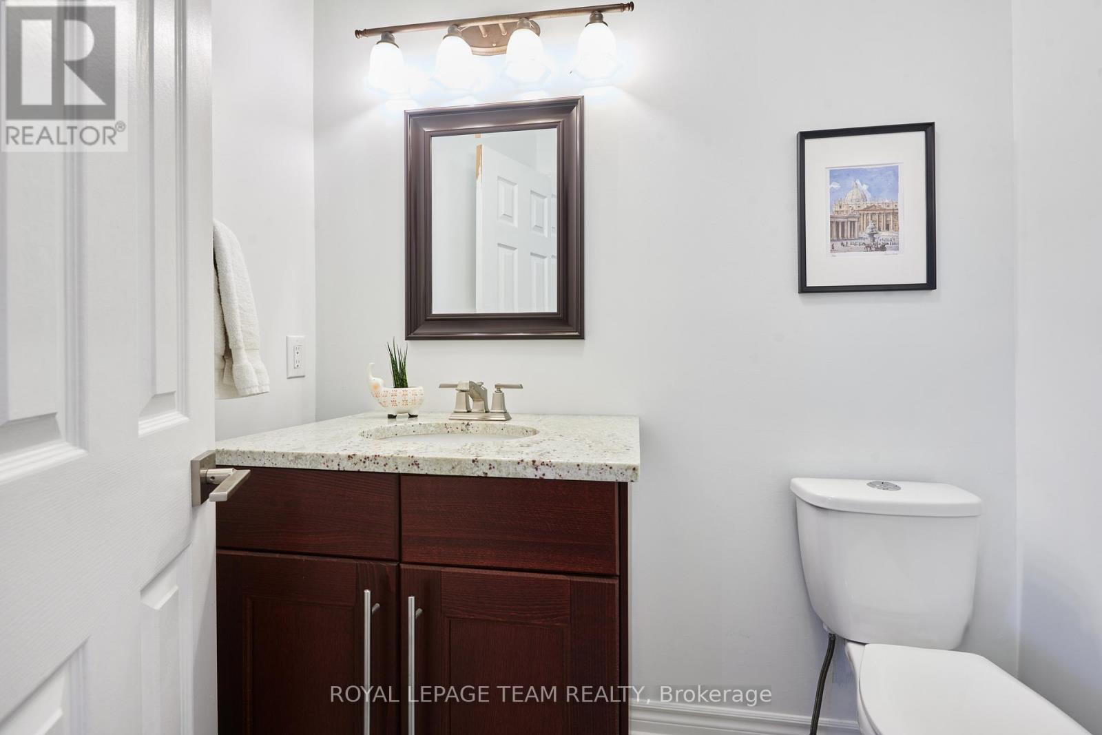 342 Templeton Street, Ottawa, Ontario K1N 9P7 - Photo 18 - X12560502