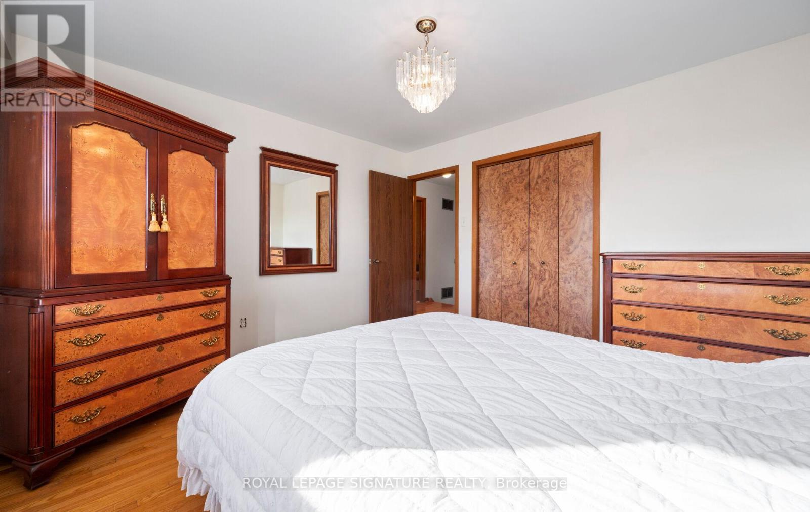 3912 Midhurst Lane, Mississauga, Ontario  L4Z 1C7 - Photo 14 - W12560406