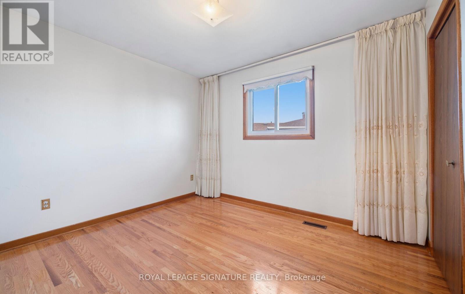 3912 Midhurst Lane, Mississauga, Ontario  L4Z 1C7 - Photo 16 - W12560406