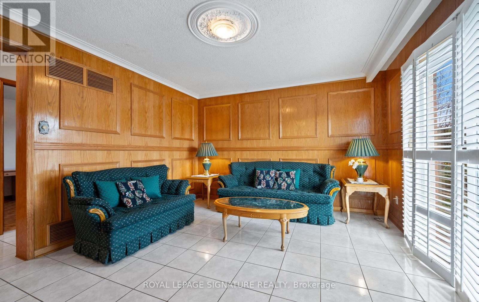 3912 Midhurst Lane, Mississauga, Ontario  L4Z 1C7 - Photo 19 - W12560406