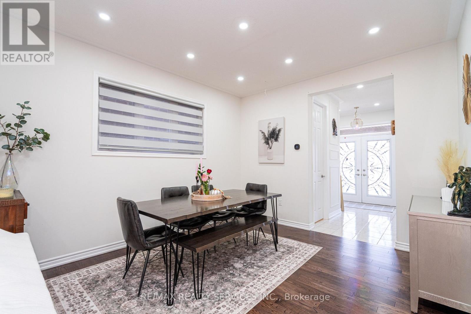 11 Cyclone Trail, Brampton, Ontario  L7A 5E8 - Photo 15 - W12560428