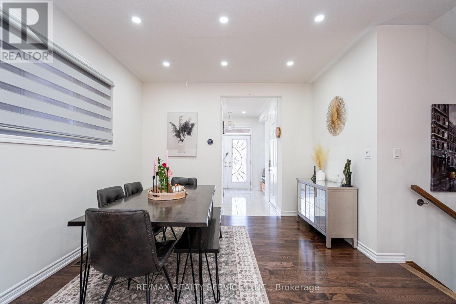 11 Cyclone Trail, Brampton, Ontario  L7A 5E8 - Photo 16 - W12560428