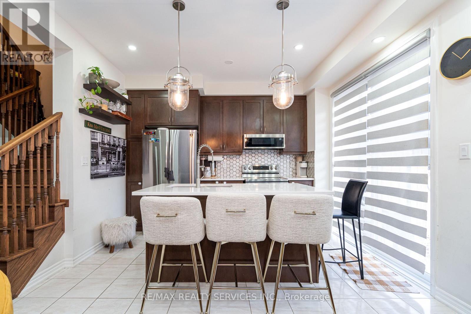 11 Cyclone Trail, Brampton, Ontario  L7A 5E8 - Photo 23 - W12560428