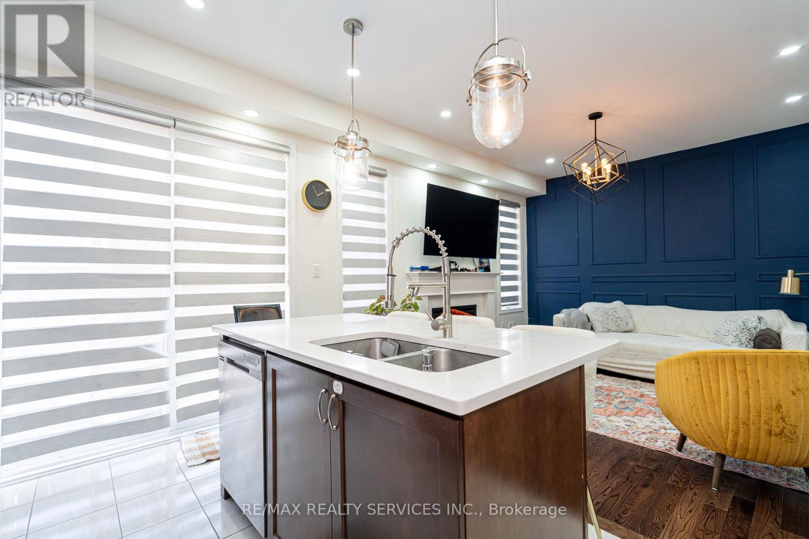 11 Cyclone Trail, Brampton, Ontario  L7A 5E8 - Photo 25 - W12560428