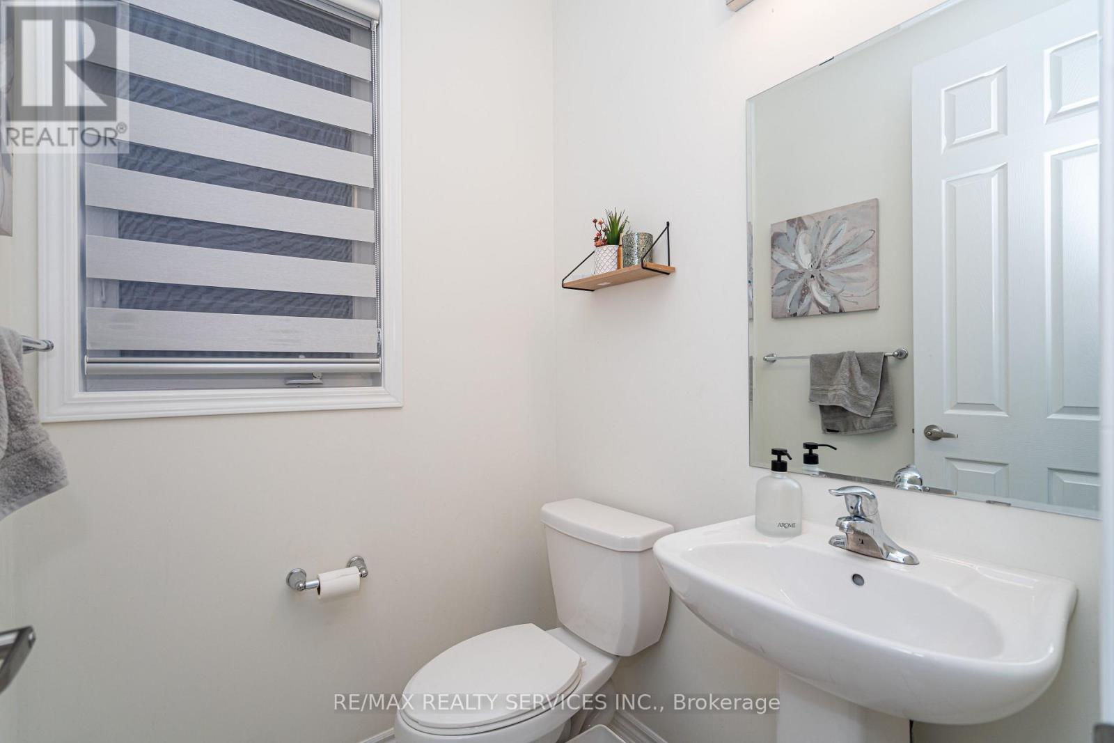 11 Cyclone Trail, Brampton, Ontario  L7A 5E8 - Photo 27 - W12560428