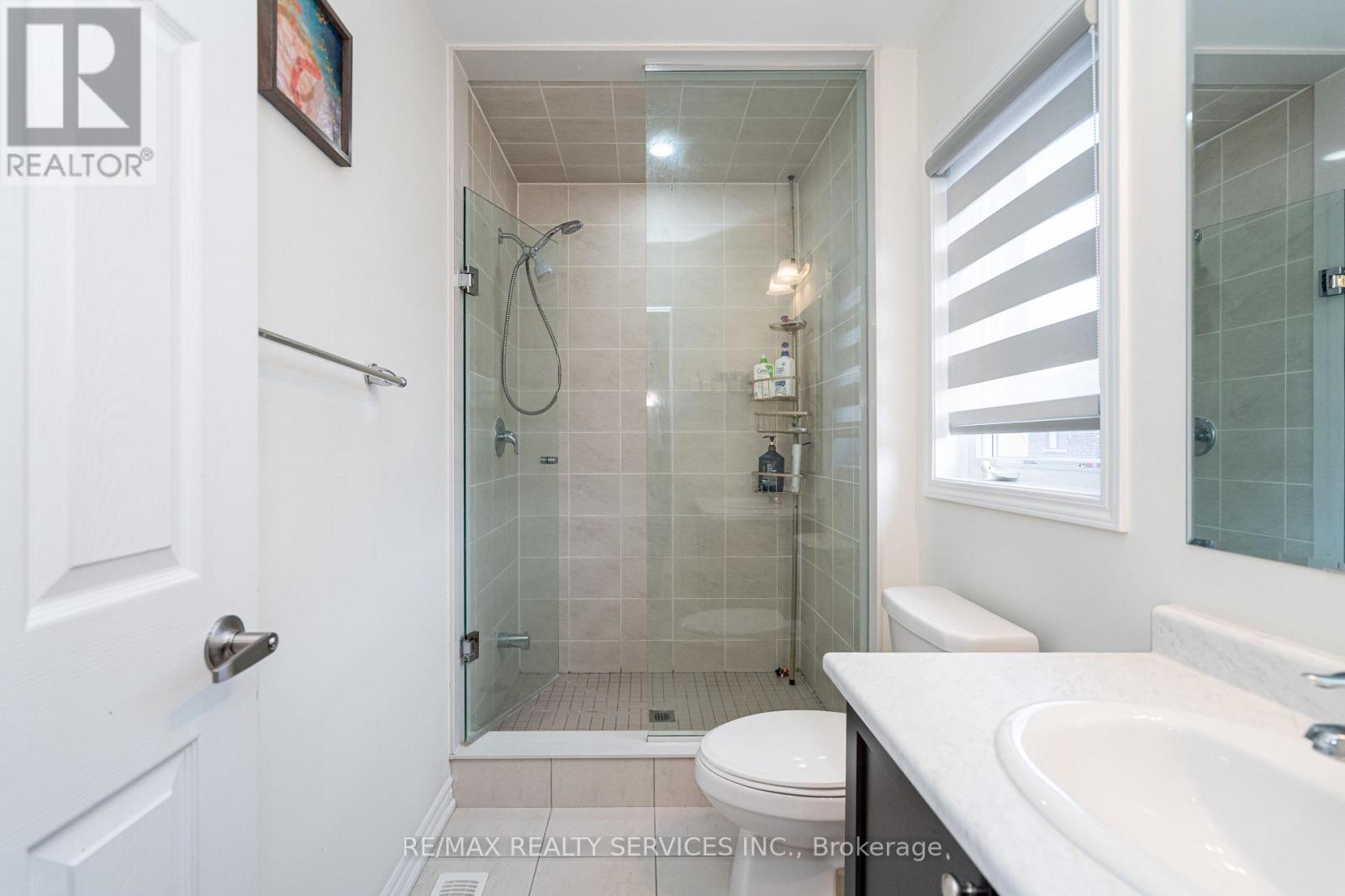 11 Cyclone Trail, Brampton, Ontario  L7A 5E8 - Photo 37 - W12560428