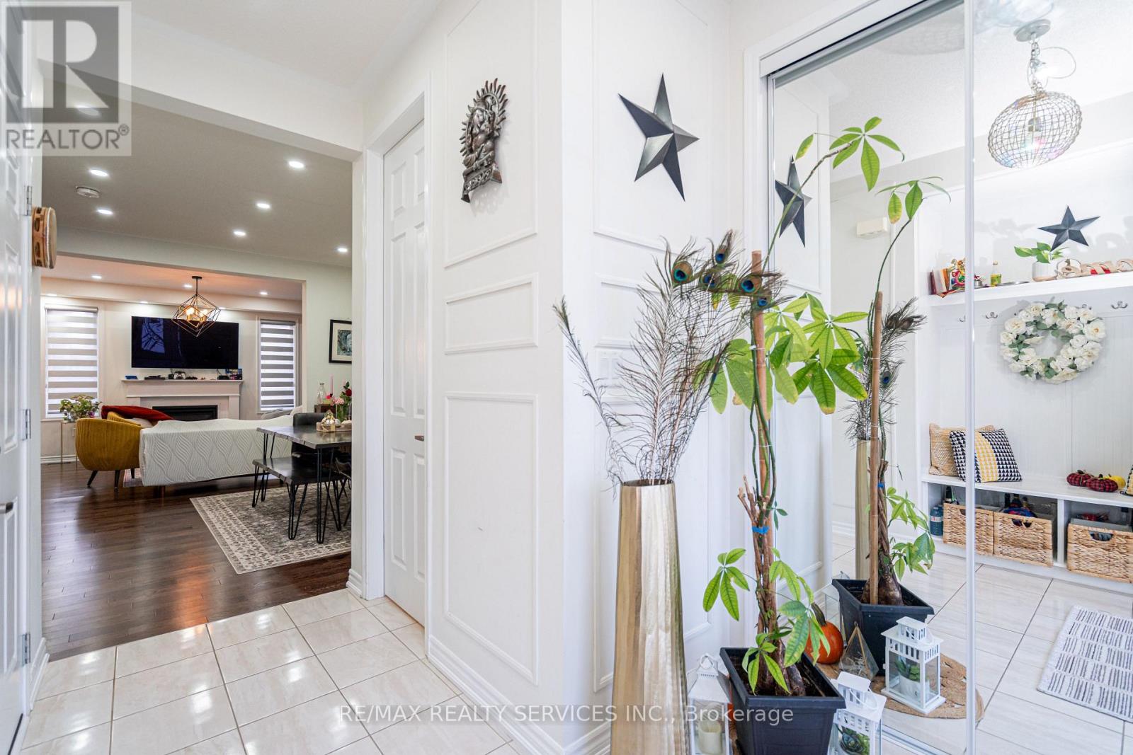 11 Cyclone Trail, Brampton, Ontario  L7A 5E8 - Photo 9 - W12560428