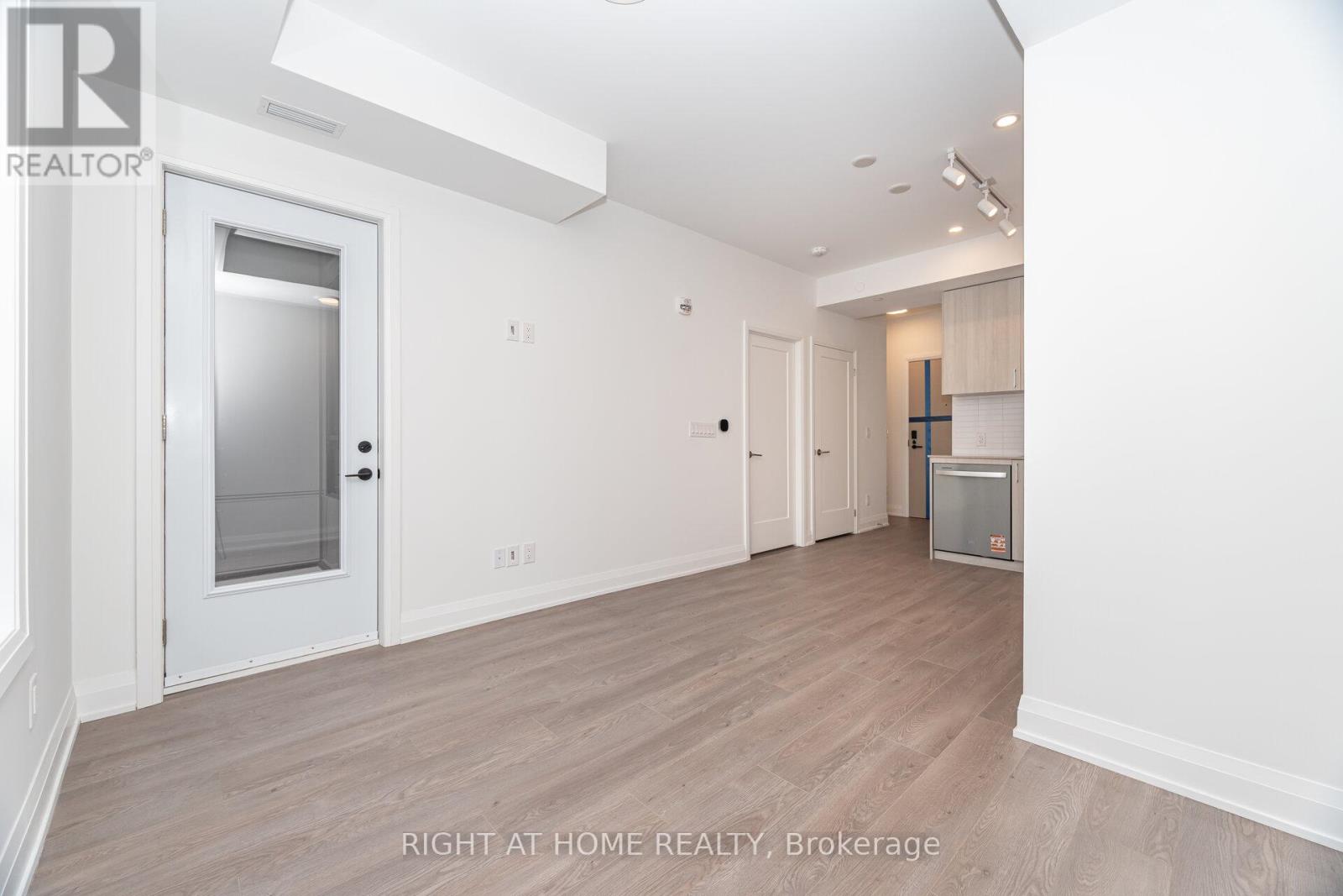 410 - 3250 Carding Mill Trail, Oakville, Ontario  L6M 5T3 - Photo 21 - W12560436