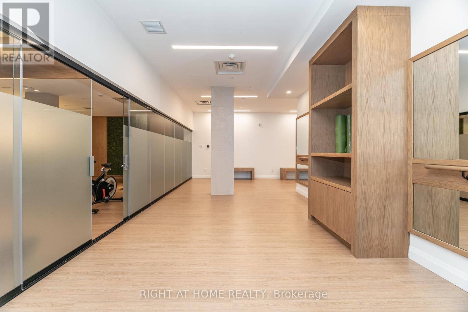 410 - 3250 Carding Mill Trail, Oakville, Ontario  L6M 5T3 - Photo 44 - W12560436