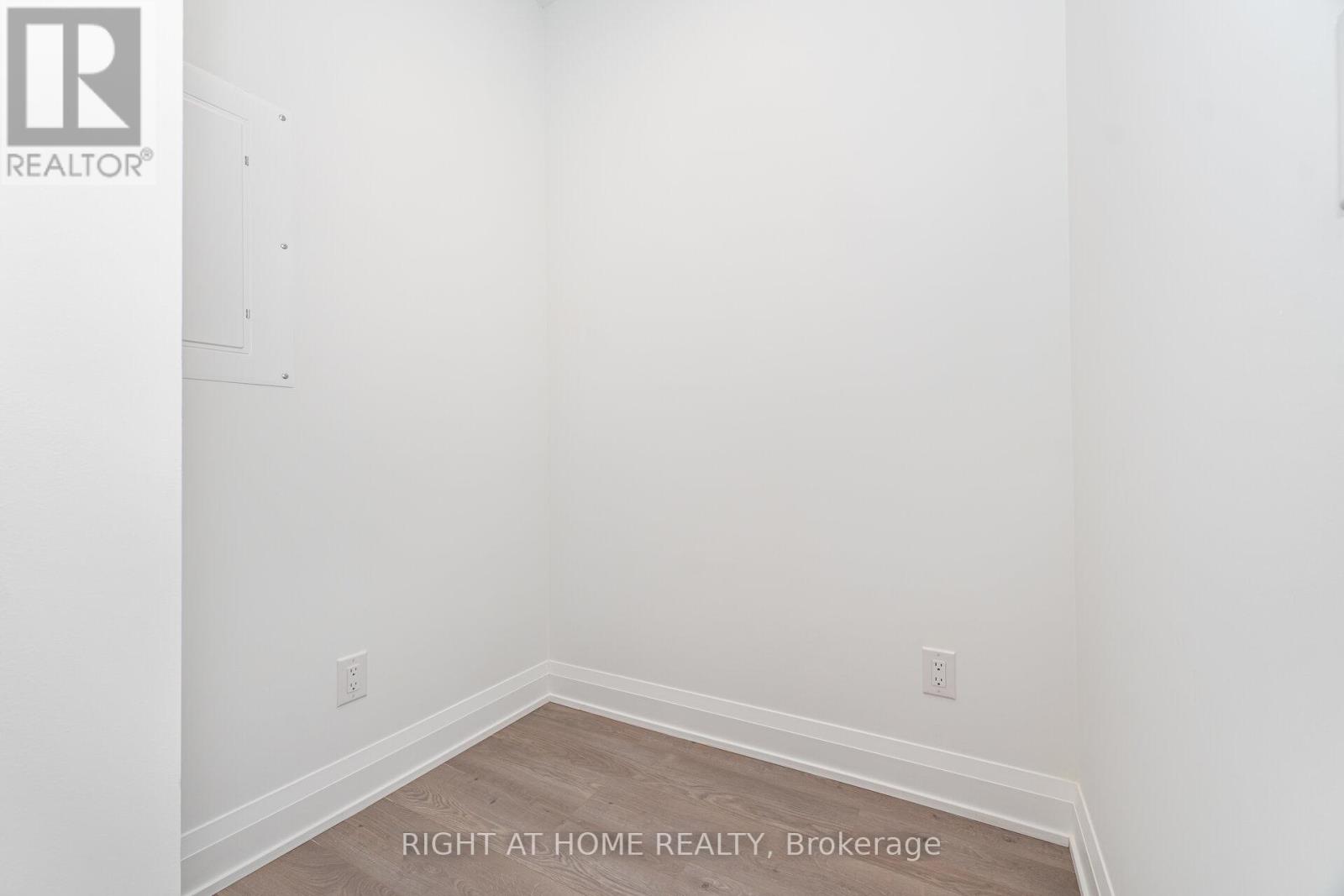 410 - 3250 Carding Mill Trail, Oakville, Ontario  L6M 5T3 - Photo 9 - W12560436