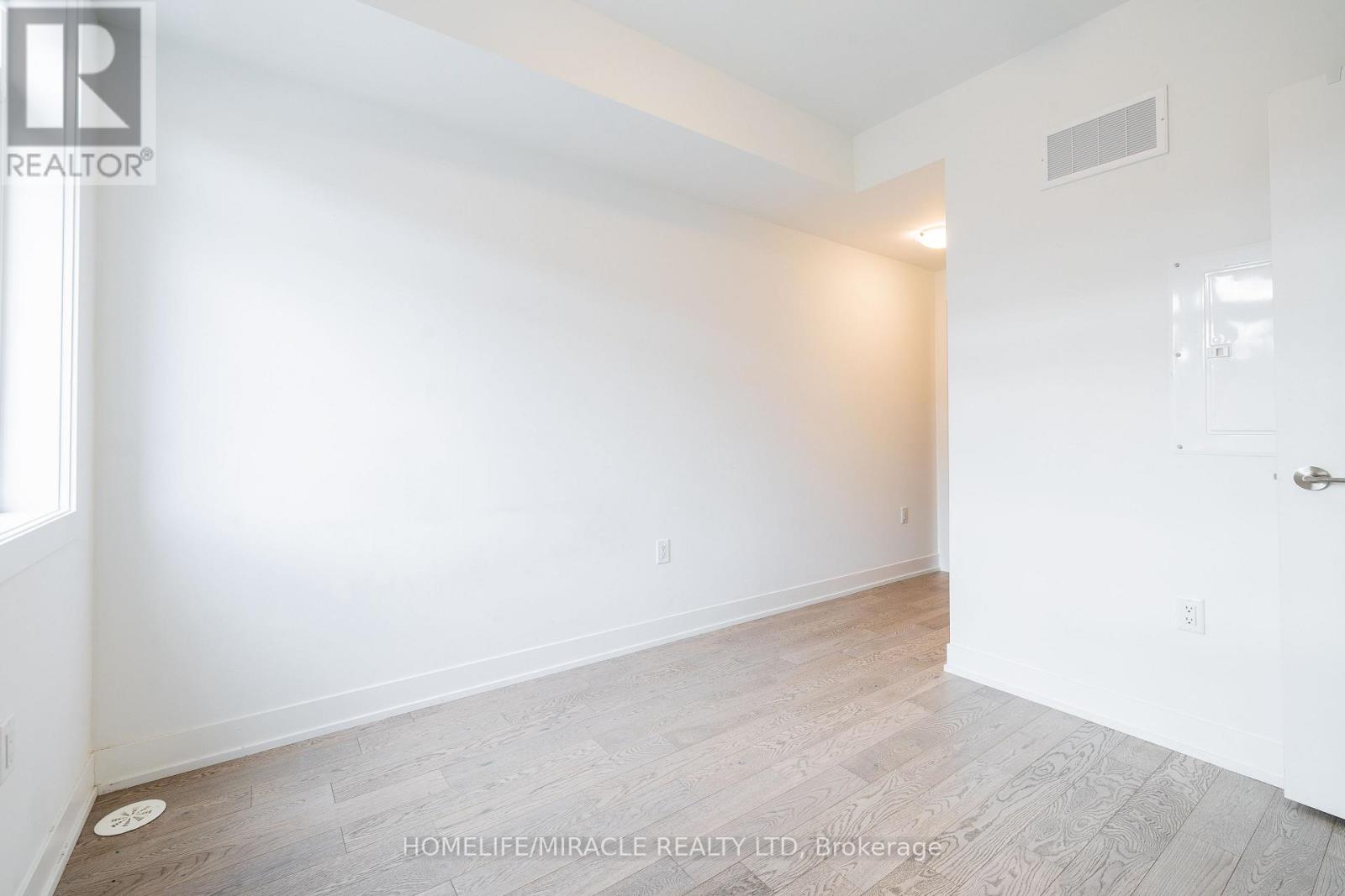 134 - 1060 Douglas Mccurdy Comm Road, Mississauga, Ontario  L5G 0C6 - Photo 18 - W12560452