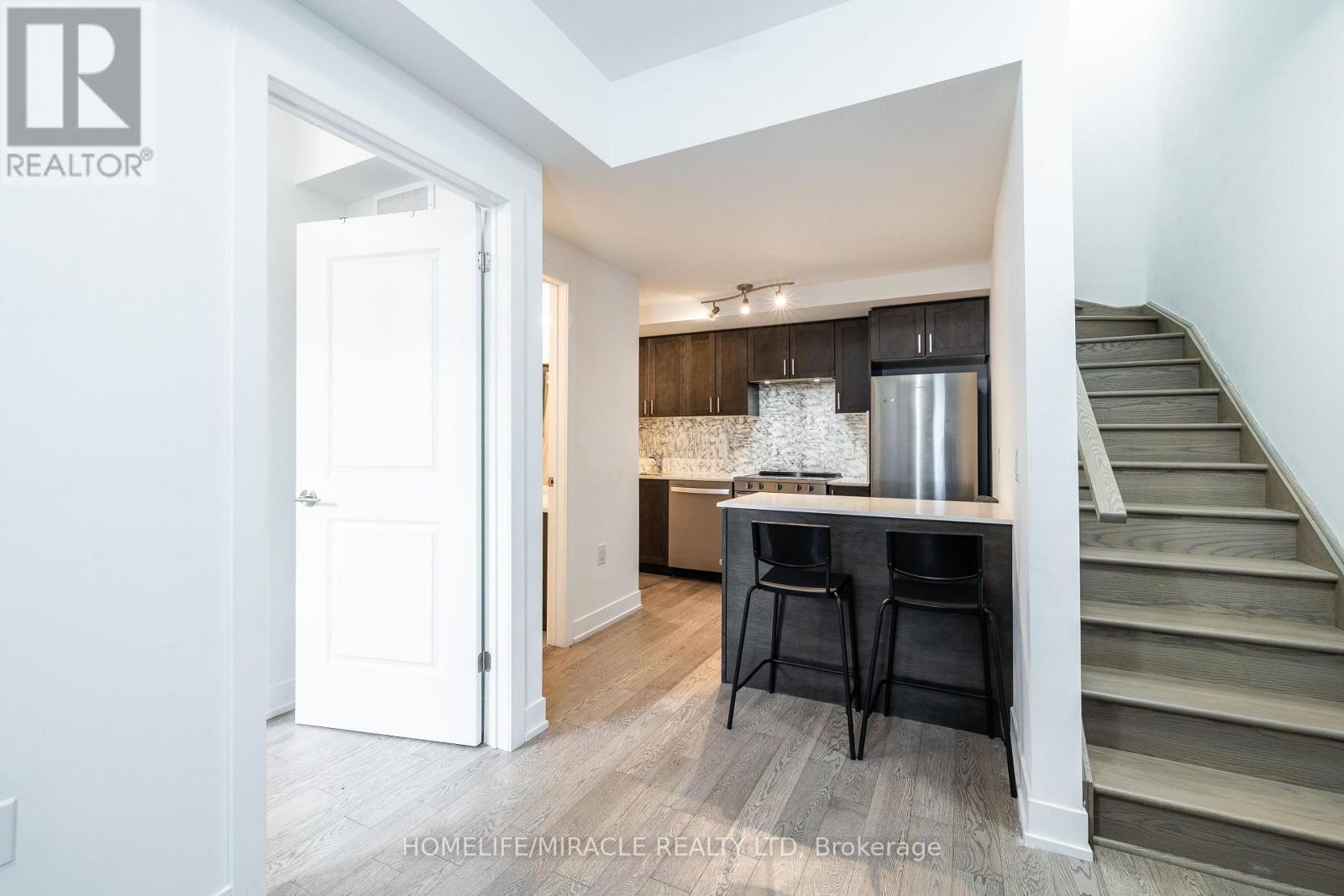 134 - 1060 Douglas Mccurdy Comm Road, Mississauga, Ontario  L5G 0C6 - Photo 7 - W12560452