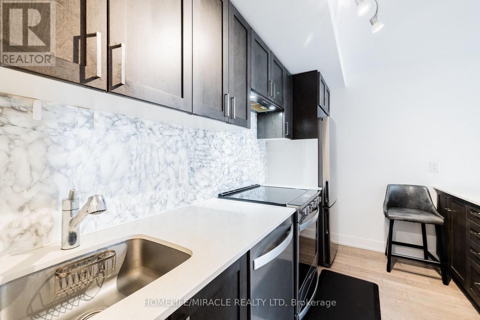 134 - 1060 Douglas Mccurdy Comm Road, Mississauga, Ontario  L5G 0C6 - Photo 9 - W12560452