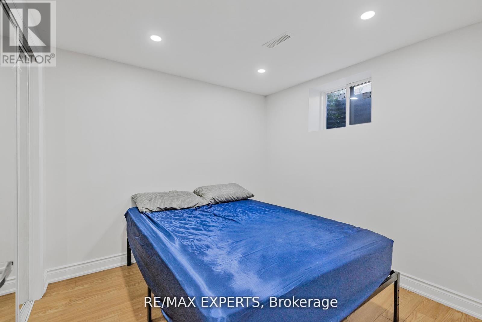 36 Elderwood Place, Brampton, Ontario  L6V 3N3 - Photo 12 - W12560462