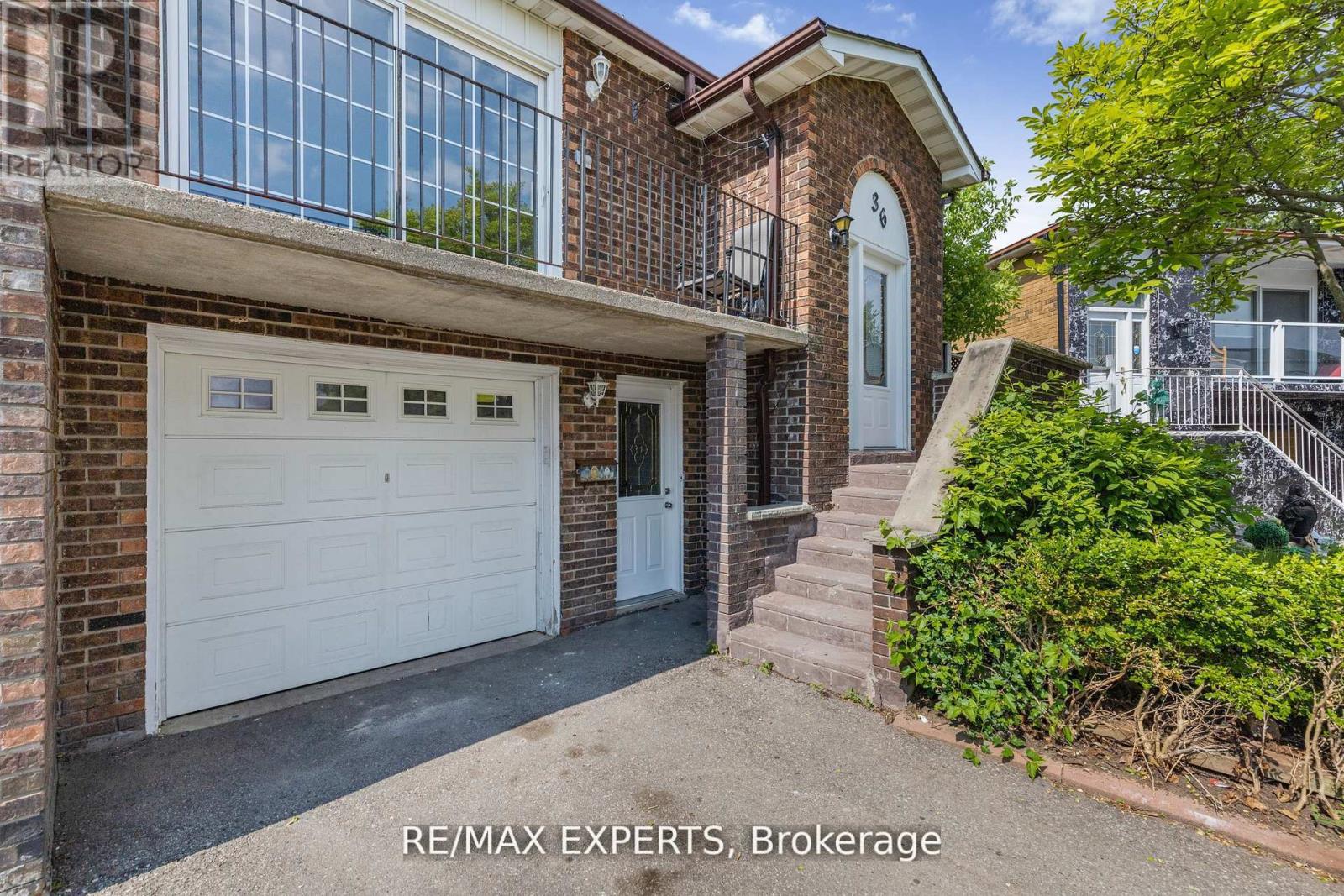 36 Elderwood Place, Brampton, Ontario  L6V 3N3 - Photo 2 - W12560462