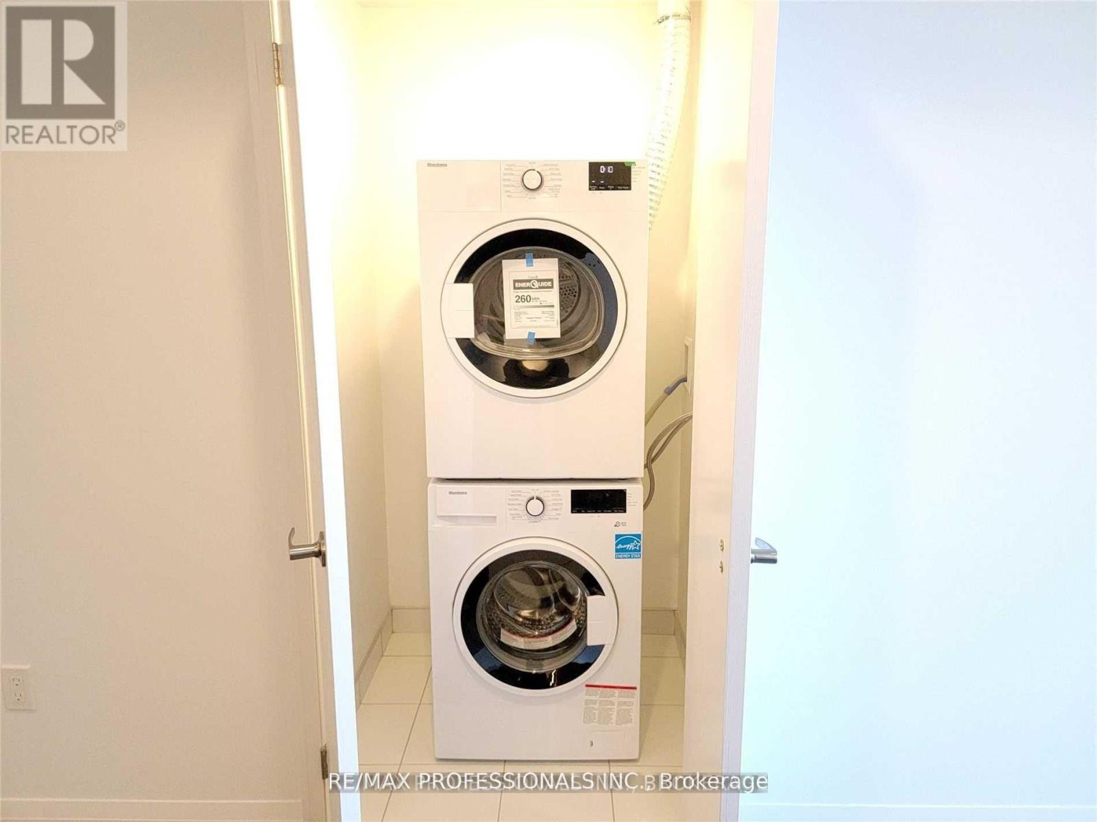 Unknown Address, ,     - Photo 10 - W12560468