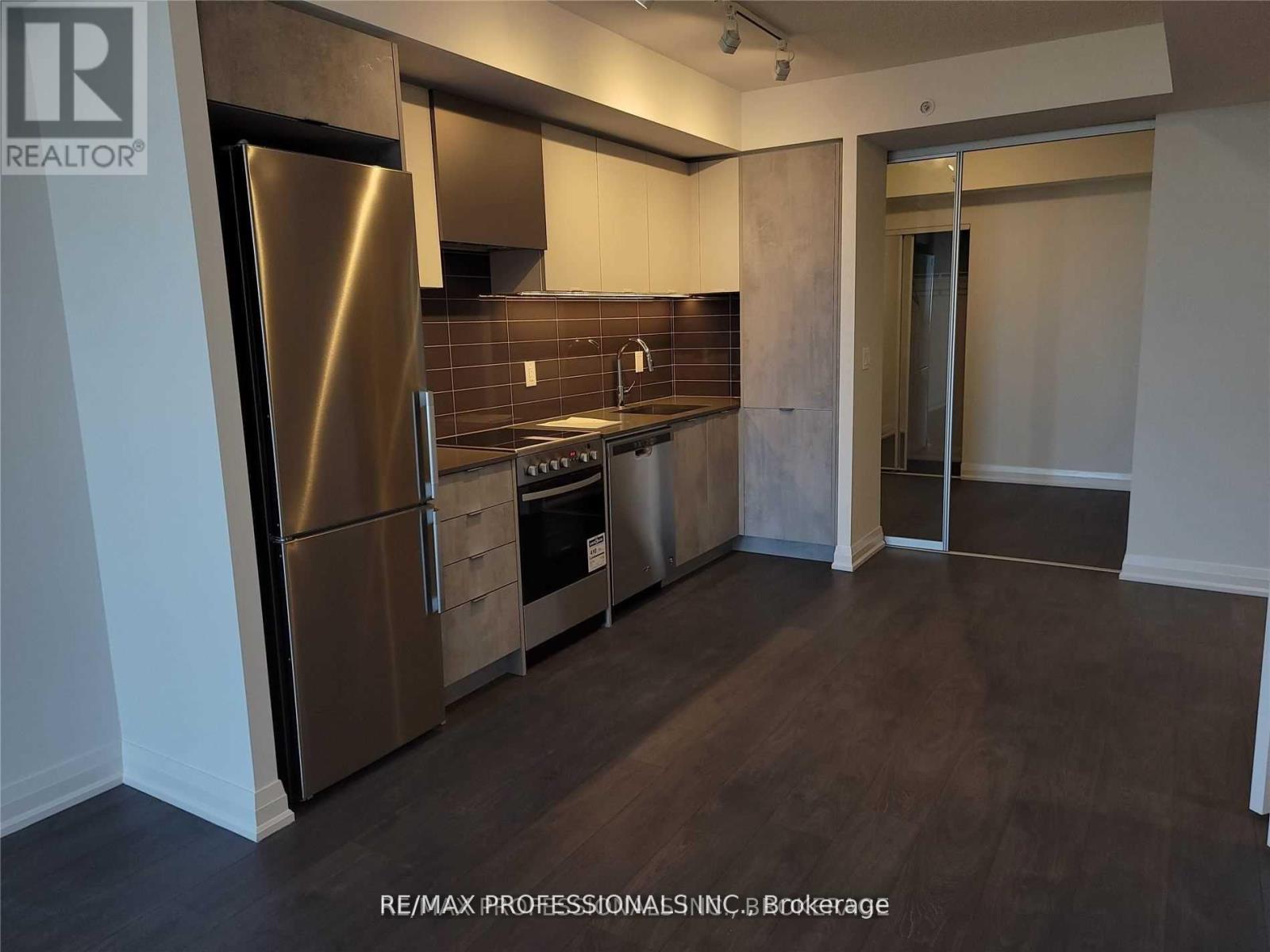 Unknown Address, ,     - Photo 3 - W12560468