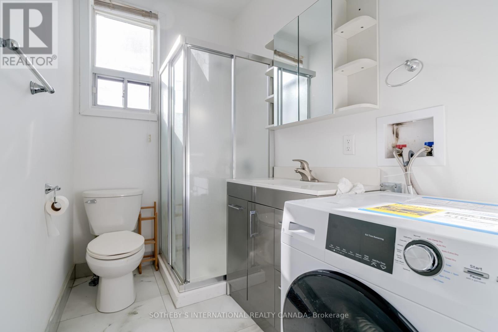 3254 Dundas Street W, Toronto, Ontario M6P 2A3 - Photo 16 - W12542652