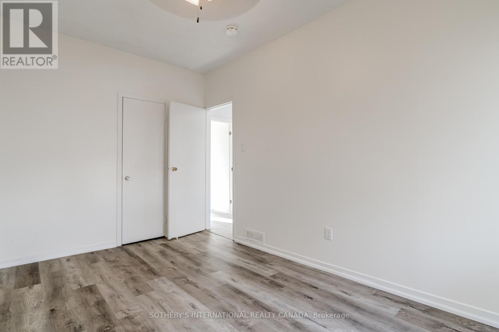3254 Dundas Street W, Toronto, Ontario M6P 2A3 - Photo 14 - W12542652