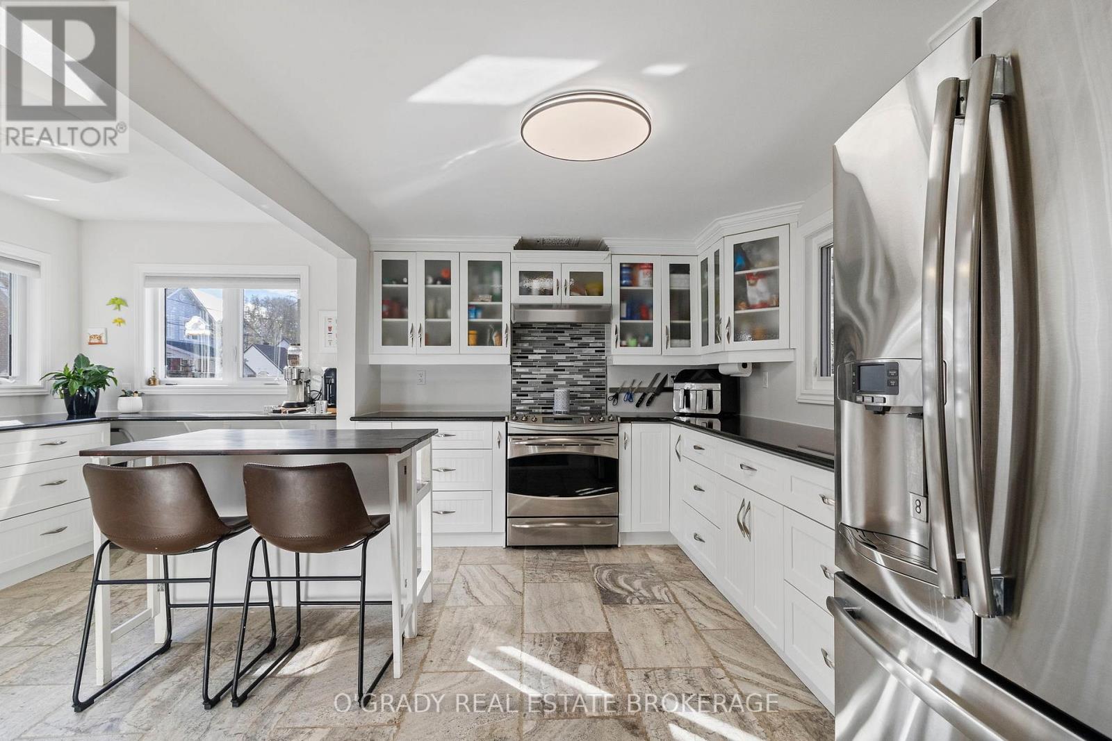 58 Murray Street, Brockville, Ontario  K6V 2W8 - Photo 27 - X12560510