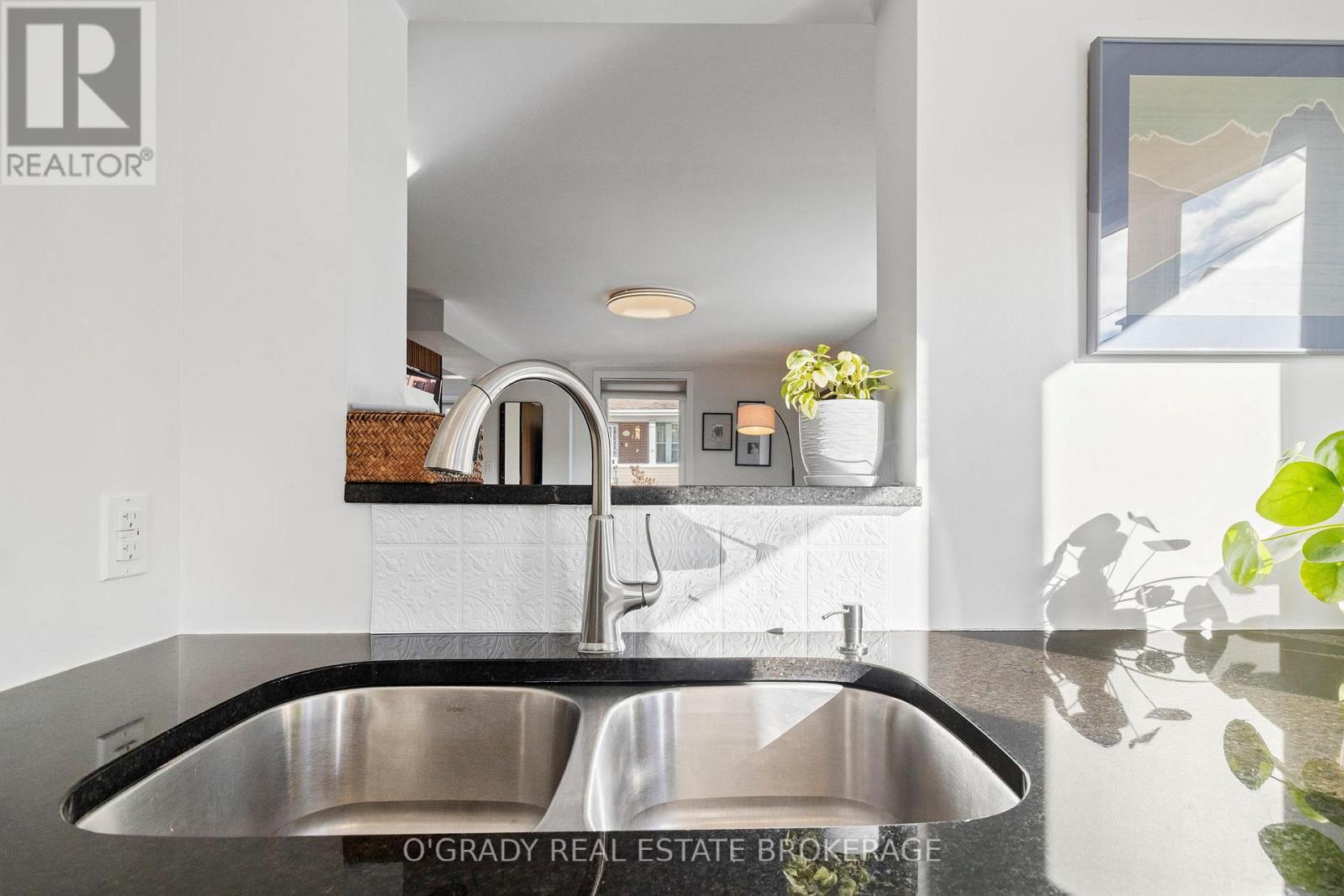 58 Murray Street, Brockville, Ontario  K6V 2W8 - Photo 32 - X12560510