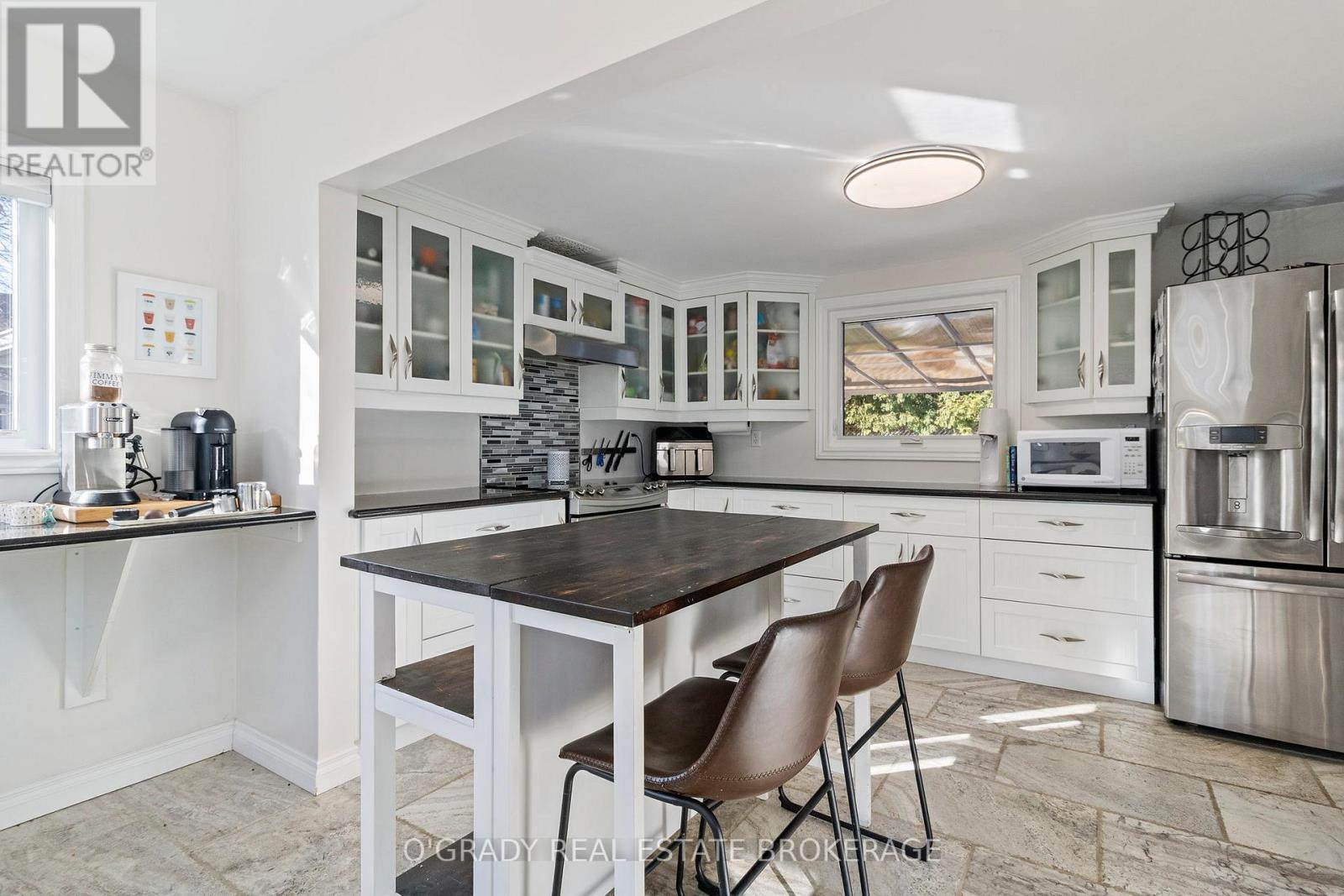 58 Murray Street, Brockville, Ontario  K6V 2W8 - Photo 34 - X12560510