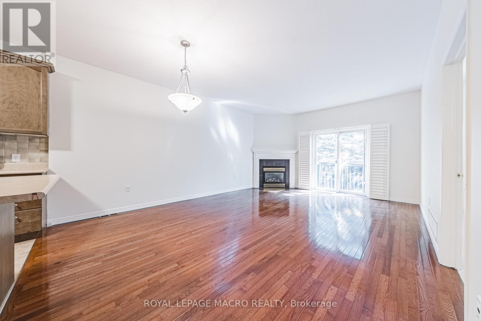 3 - 163 Livingston Avenue, Grimsby, Ontario  L3M 5S8 - Photo 12 - X12560316