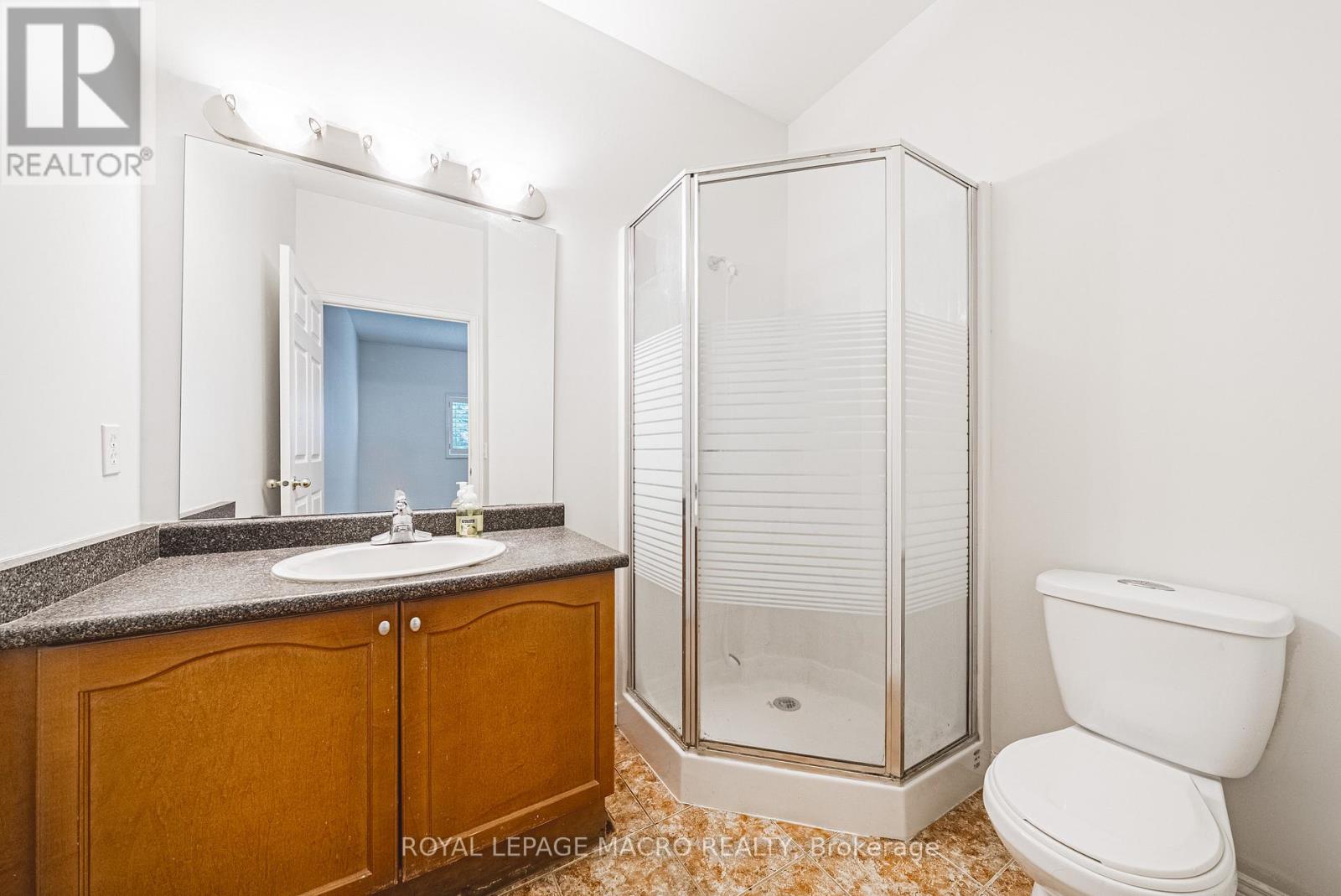 3 - 163 Livingston Avenue, Grimsby, Ontario  L3M 5S8 - Photo 19 - X12560316